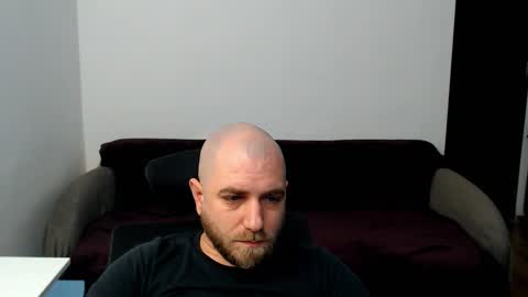 R0bila online show from November 15, 2025, 11:10 pm