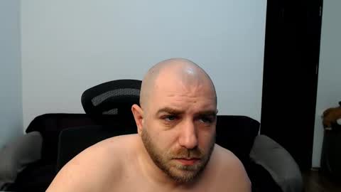 Snapshot of r0bila chatting on March 15, 2026, 8:48 pm R0bila online show from March 15, 2026, 8:48 pm