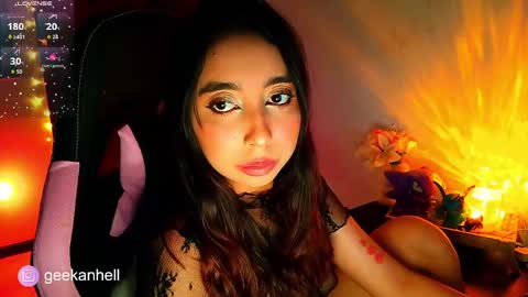 Snapshot of r0ttenangel chatting on April 1, 2026, 7:55 pm Angel online show from April 1, 2026, 7:55 pm