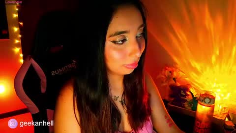 Snapshot of r0ttenangel chatting on April 7, 2026, 5:08 am Angel online show from April 7, 2026, 5:08 am