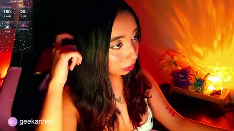 Snapshot of r0ttenangel chatting on April 18, 2026, 5:55 am Angel online show from April 18, 2026, 5:55 am