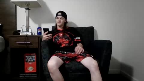 Snapshot of r_monkey583 chatting on September 12, 2025, 2:00 am r_monkey583 online show from September 12, 2025, 2:00 am