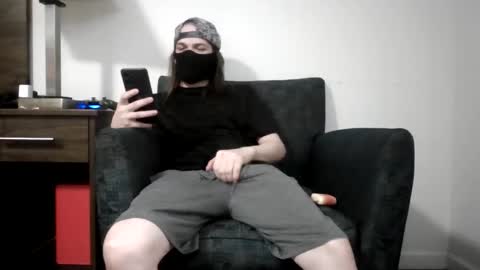 Snapshot of r_monkey583 chatting on December 16, 2025, 10:48 pm r_monkey583 online show from December 16, 2025, 10:48 pm