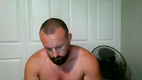 r_shackleford15 online show from July 5, 2026, 5:09 pm