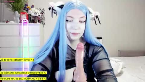 - online show from October 13, 2025, 4:45 am