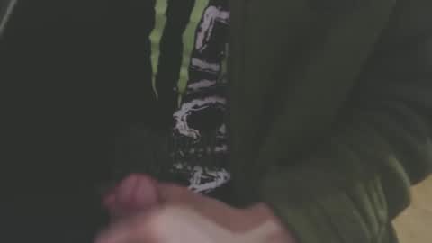 Snapshot of raccon68 chatting on January 12, 2025, 10:33 pm Raccoon68 online show from January 12, 2025, 10:33 pm