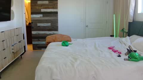 Rachel Rivers online show from March 17, 2026, 9:40 pm