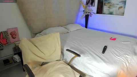 natalia  -  online show from April 28, 2026, 3:44 am