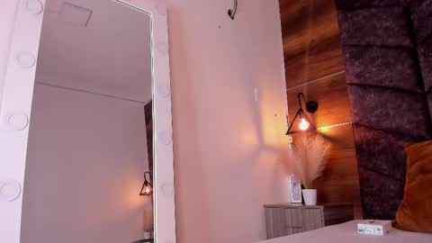  RACHEL  online show from February 13, 2025, 2:20 pm