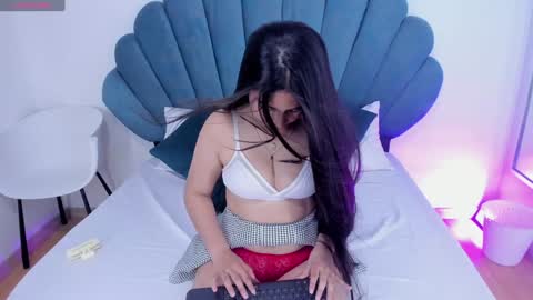 Rachel Ribeiro online show from January 21, 2025, 5:51 pm