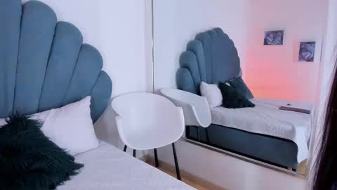 Rachel Ribeiro online show from February 23, 2025, 3:18 pm