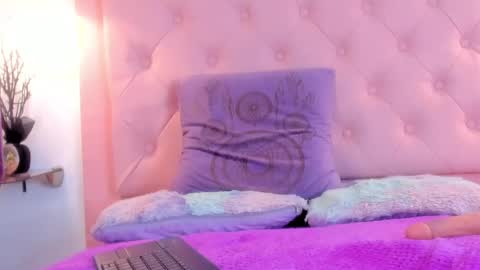 rachel_rivera99 online show from February 28, 2025, 2:20 pm