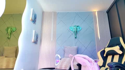 rachel_rivera99 online show from September 16, 2025, 11:33 am