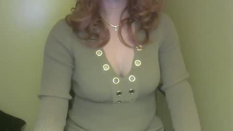 Snapshot of rachelcrossxo chatting on March 28, 2026, 1:27 am RachelCrossXO online show from March 28, 2026, 1:27 am