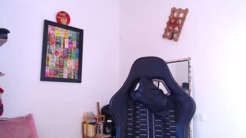 rachell_420 online show from November 17, 2025, 12:44 pm