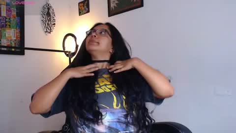 rachell_420 online show from May 11, 2026, 1:06 pm