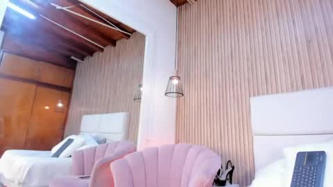 rachell_queenn1 online show from May 12, 2026, 1:41 pm