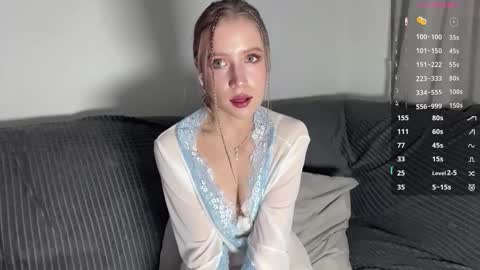 Snapshot of rachellegentile chatting on March 26, 2026, 8:36 pm Alice online show from March 26, 2026, 8:36 pm