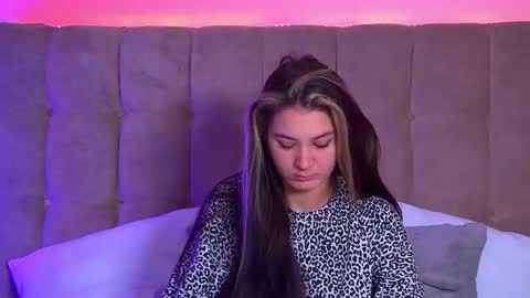 Snapshot of rachellsimpson chatting on February 21, 2025, 5:02 am RachellSimpson online show from February 21, 2025, 5:02 am