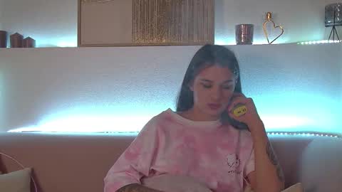 Snapshot of rachellsimpson chatting on February 24, 2025, 12:41 am RachellSimpson online show from February 24, 2025, 12:41 am
