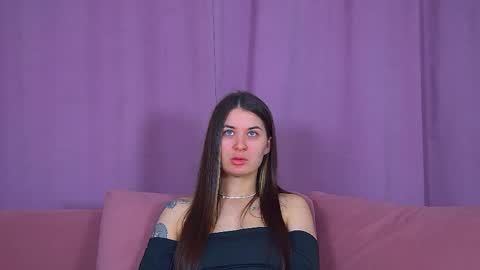 RachellSimpson online show from May 4, 2026, 6:37 pm