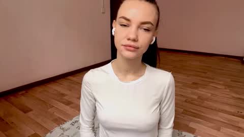 Rachel online show from November 6, 2025, 8:04 am