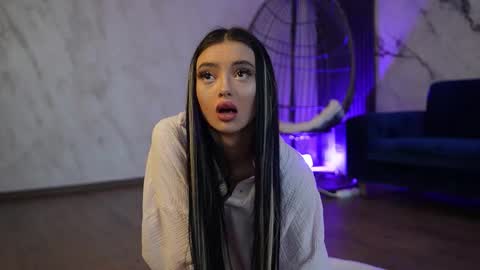 Snapshot of rachelravee chatting on March 12, 2026, 5:24 am Ann online show from March 12, 2026, 5:24 am
