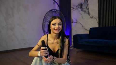 Snapshot of rachelravee chatting on April 4, 2026, 4:22 am Ann online show from April 4, 2026, 4:22 am