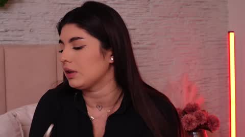RachelSwaan online show from December 9, 2024, 11:04 am