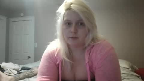 Rachyyyy online show from March 6, 2025, 6:41 am