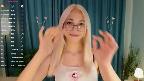 Karina online show from September 14, 2025, 9:14 pm