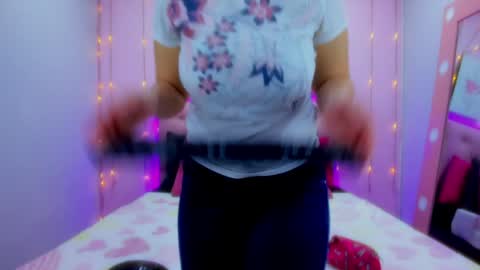Snapshot of radiant_sapphire chatting on January 31, 2025, 2:48 am radiant_sapphire online show from January 31, 2025, 2:48 am