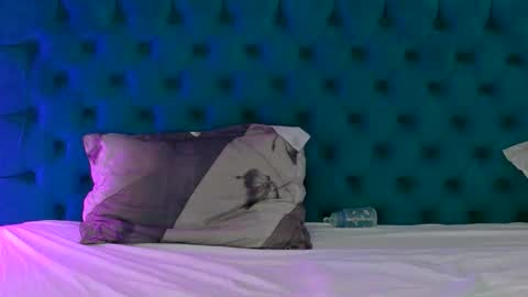 sweet peach online show from March 24, 2026, 6:18 am