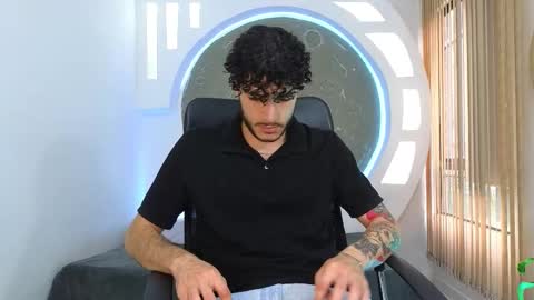 R A F A E L online show from September 19, 2025, 9:26 pm