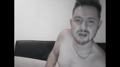 raffapelle49 online show from September 26, 2025, 9:19 pm