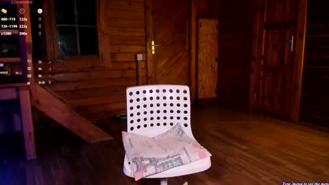 Snapshot of raichell_magicts chatting on October 1, 2025, 12:27 am   60 off online show from October 1, 2025, 12:27 am