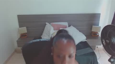 raichellcooper1 online show from February 20, 2025, 8:47 pm