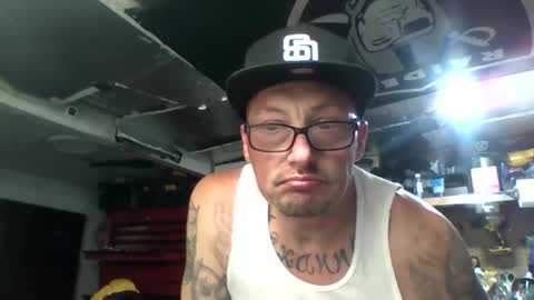 raiderd75 online show from September 13, 2025, 4:01 am