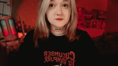 Kate online show from December 19, 2025, 10:55 am