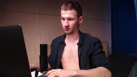 Snapshot of rainbow_farmer_james chatting on December 27, 2024, 5:59 pm Rainbow James  online show from December 27, 2024, 5:59 pm