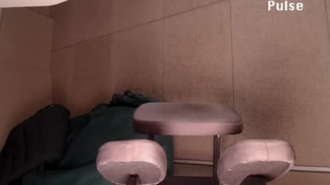 Snapshot of rainbow_farmer_james chatting on February 9, 2025, 6:26 pm Rainbow James  online show from February 9, 2025, 6:26 pm