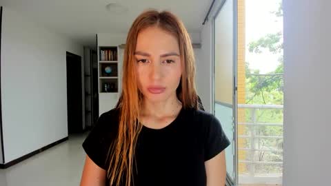 Jennyindependent model . online show from February 4, 2025, 3:36 pm