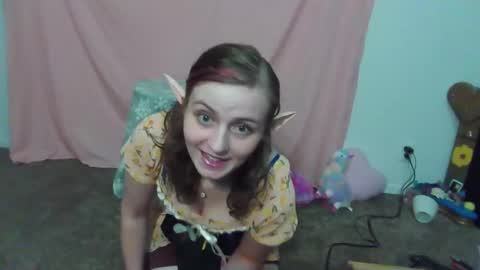 Snapshot of rainbowbitterbb chatting on September 28, 2025, 2:17 am RainbowBitterBB online show from September 28, 2025, 2:17 am