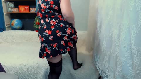 rainbowladyy online show from January 1, 2025, 3:02 am