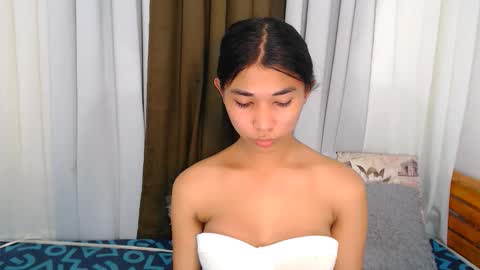 raindrizzle1706 online show from February 15, 2026, 4:20 am