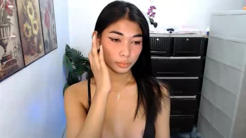 raindrizzle1706 online show from March 23, 2026, 3:16 pm