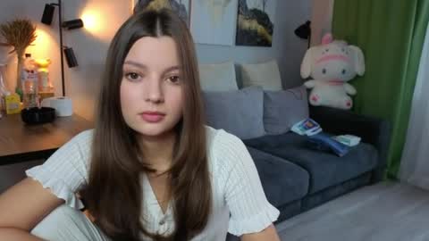 rainevi online show from April 5, 2026, 12:02 pm