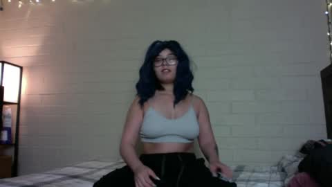 Snapshot of raineydayze chatting on May 27, 2026, 2:30 am Rainey online show from May 27, 2026, 2:30 am