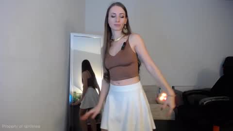 Call me Lei online show from December 3, 2025, 4:27 pm