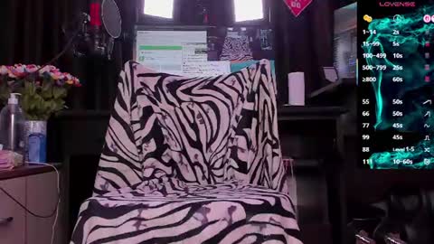 Laura online show from July 20, 2026, 2:59 am